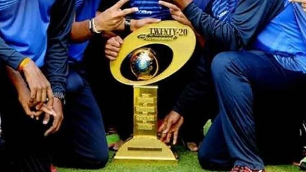 Syed Mushtaq Ali Trophy: मुश्ताक अली ट्रॉफी पर कोरोना का साया, मुंबई के 4 खिलाड़ी कोविड पॉजिटिव