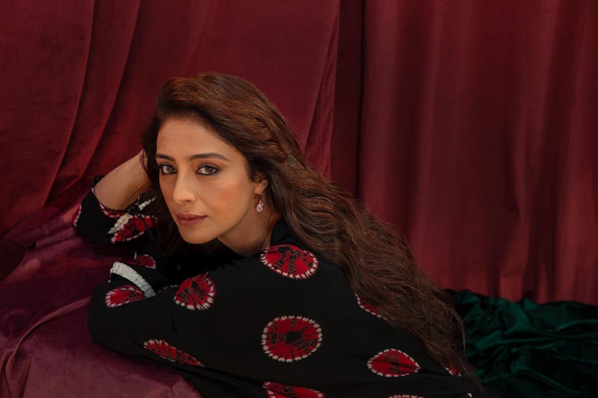 Tabu: इस साउथ एक्टर से ब्रेकअप के बाद टूट गई थी तब्बू, जानें एक्ट्रेस की वो कहानी, जो शायद ही आप जानते होंगे
