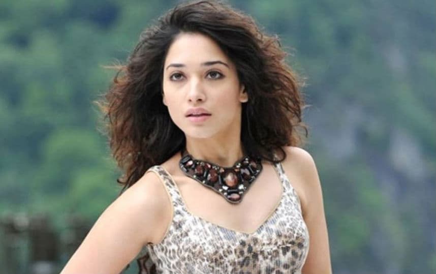 'बाहुबली' एक्‍ट्रेस तमन्ना भाटिया के पेरेंट्स कोरोना पॉजिटिव, जानें एक्‍ट्रेस की रिपोर्ट