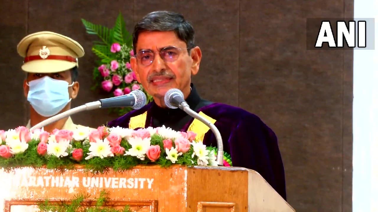 तमिलनाडु के राज्यपाल ने उच्च शिक्षामंत्री के बयान पर किया पलटवार, छात्रों को सभी भाषा सीखने की दी सलाह