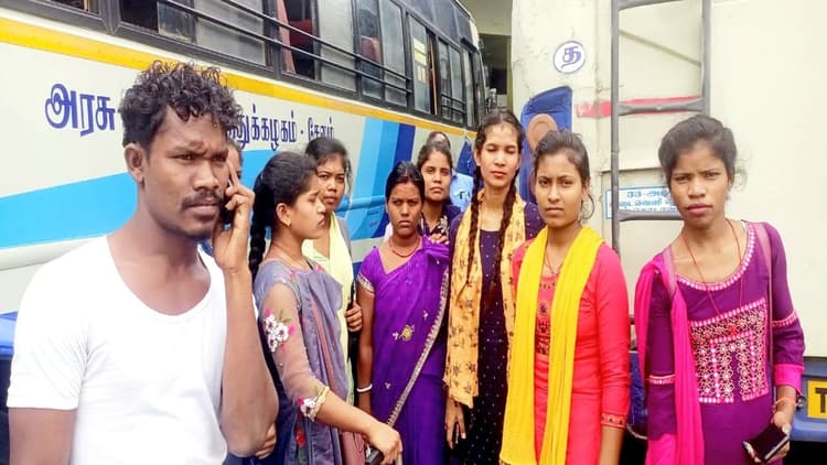 Jharkhand News: तमिलनाडु में फंसी झारखंड की छह बेटियां सुरक्षित लौटीं, काम के पैसे भी मिले, बिखरी मुस्कान