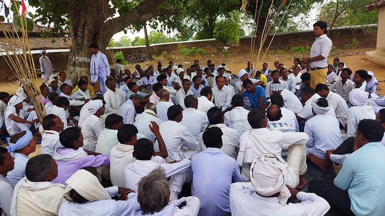 झारखंड के लातेहार में टाना भगत पंचायत चुनाव के बहिष्कार पर अडिग, वोट नहीं देने का लिया निर्णय