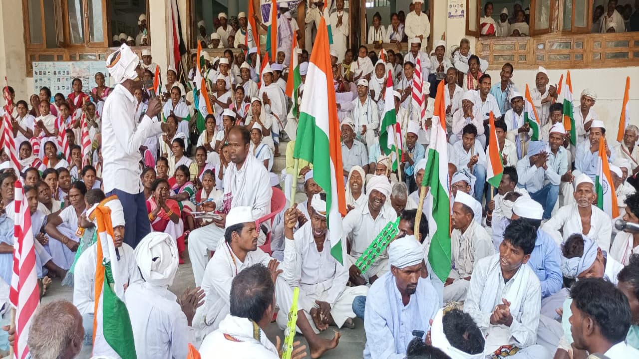 पंचायत चुनाव रद्द करने की मांग को लेकर टानाभगतों का आंदोलन दूसरे दिन भी जारी, कई सरकारी ऑफिस को कराया बंद