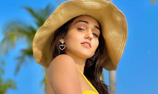 Saath Nibhaana Saathiya एक्‍ट्रेस तान्‍या शर्मा हैं बेहद बोल्‍ड, तसवीरों में देखें ग्‍लैमरस अंदाज