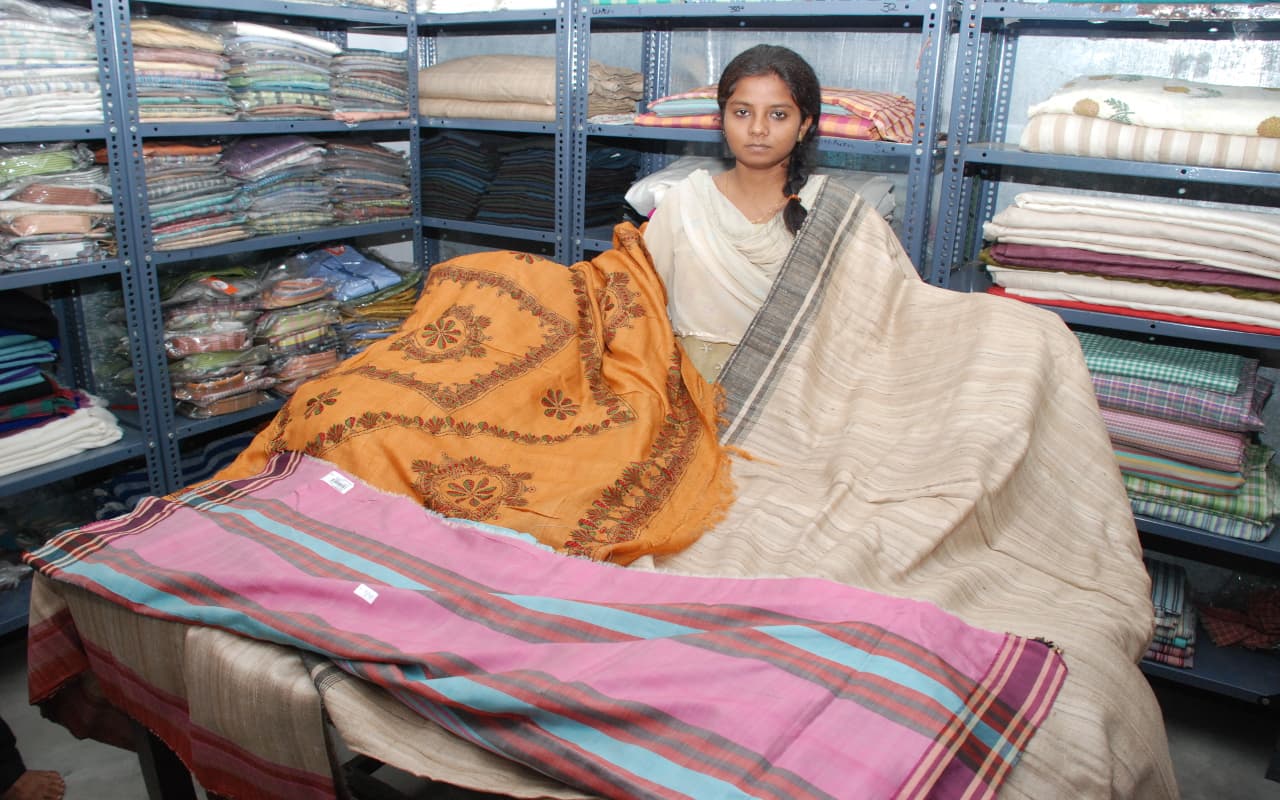 झारखंड : सरकारी सुविधाओं के बिना सिसक रहा ‘कुचाई सिल्क’, विशेष आर्थिक पैकेज मिले तो हो सकता है बदलाव