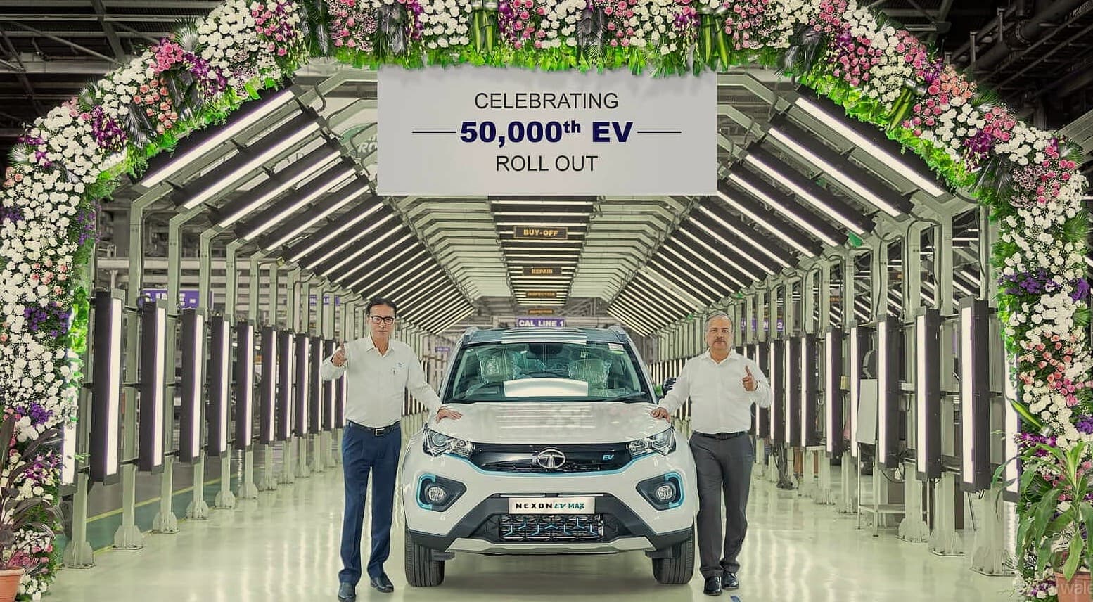 Tata की इलेक्ट्रिक कार्स को मिला ग्राहकों का प्यार, बिके 50 हजार से ज्यादा यूनिट्स