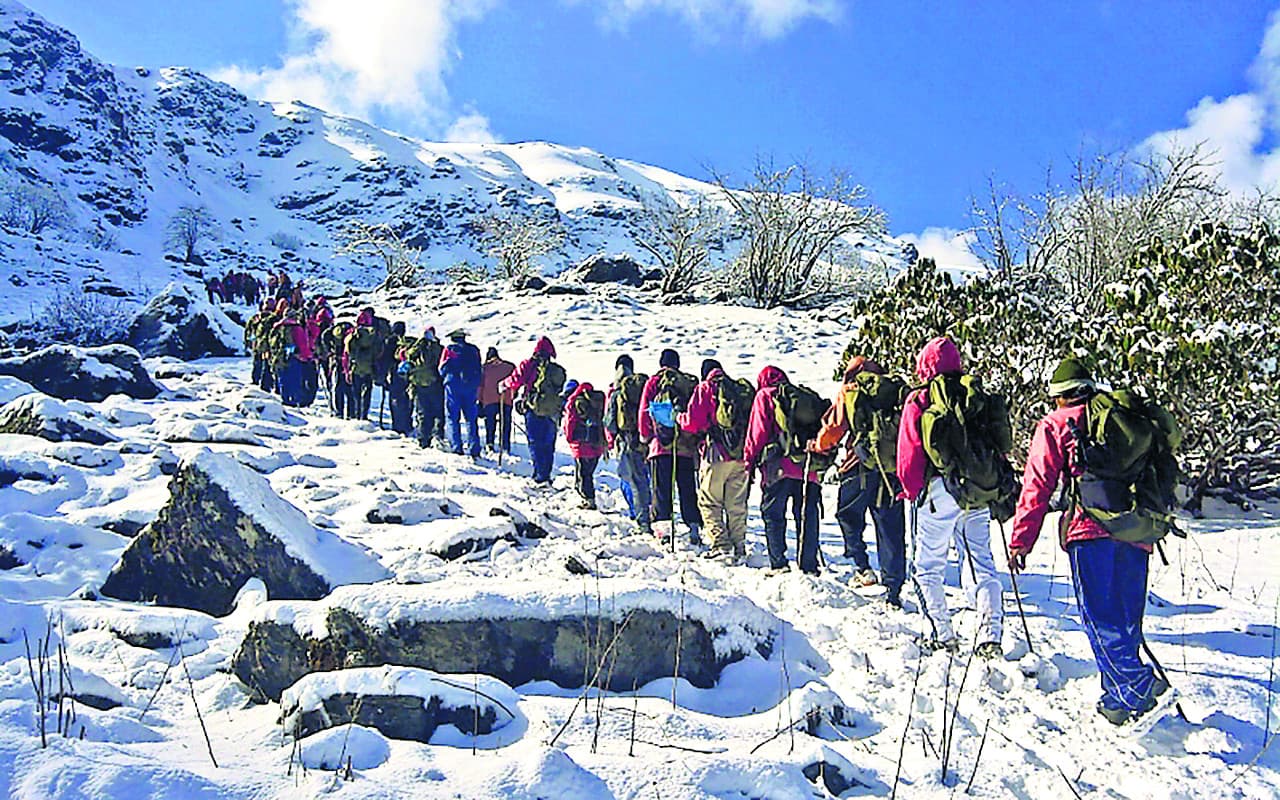 PHOTOS: जमशेदपुर में चल रही मस्ती की पाठशाला, माउंटेन क्लाइंबिंग में देखिए शहर का जुनून