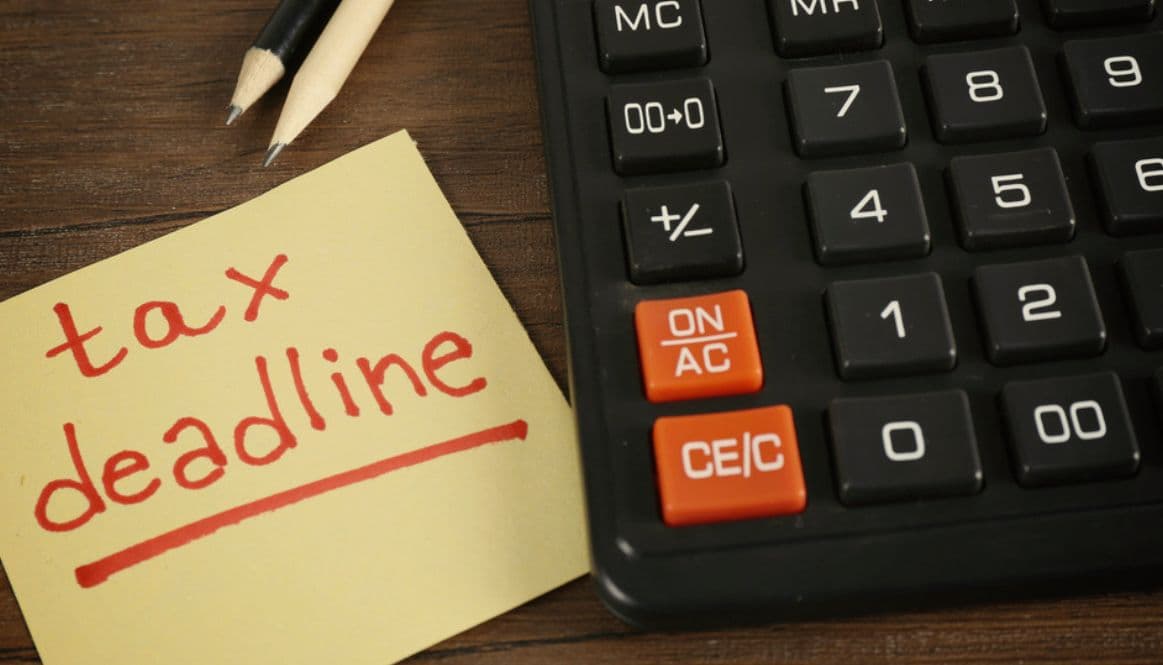 ITR Filing Deadline: 31 जुलाई तक फाइल करें अपना Income Tax Return, इन आय वर्ग के लोगों को मिलेगी छूट