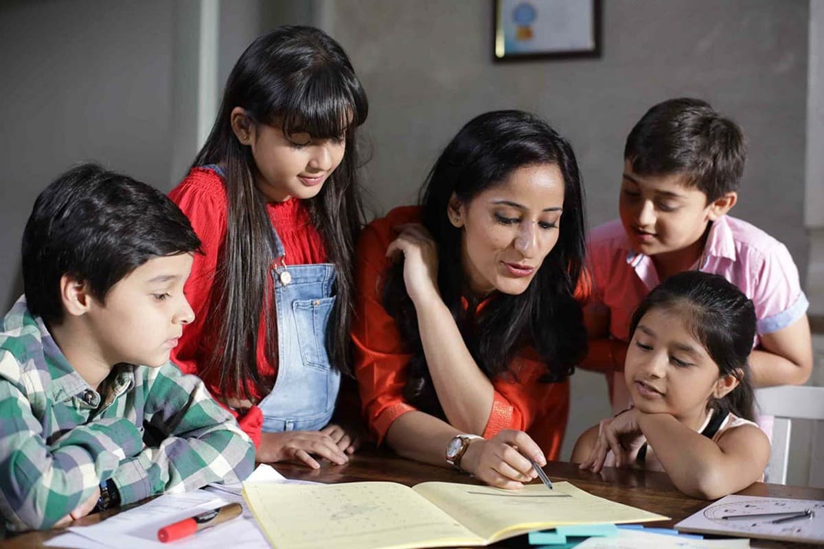 Teachers Day Special: शिक्षक बन रखें कल की बुनियाद