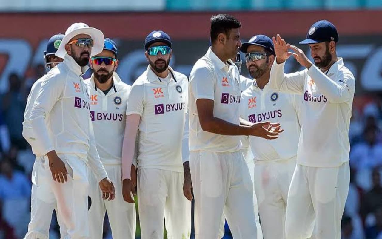 IND vs WI Dream 11: इन खिलाड़ियों को चुनकर बनाए अपनी बेस्ट ड्रीम 11 टीम, हो जाएंगे मालामाल! IND vs WI Dream 11: इन खिलाड़ियों को चुनकर बनाए अपनी बेस्ट ड्रीम 11 टीम, हो जाएंगे मालामाल!