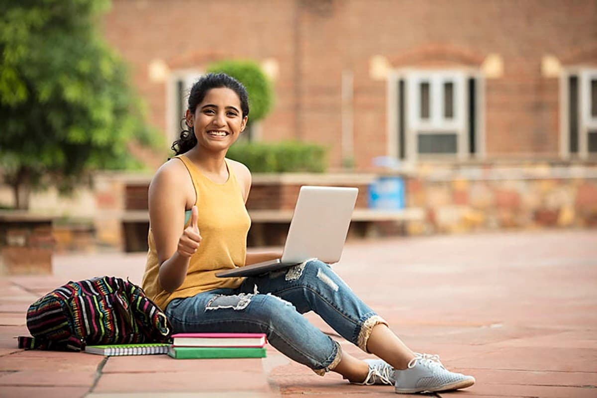 Online Learning : इन ऑनलाइन प्लैटफॉर्म्स से बढ़ाएं अपनी स्किल