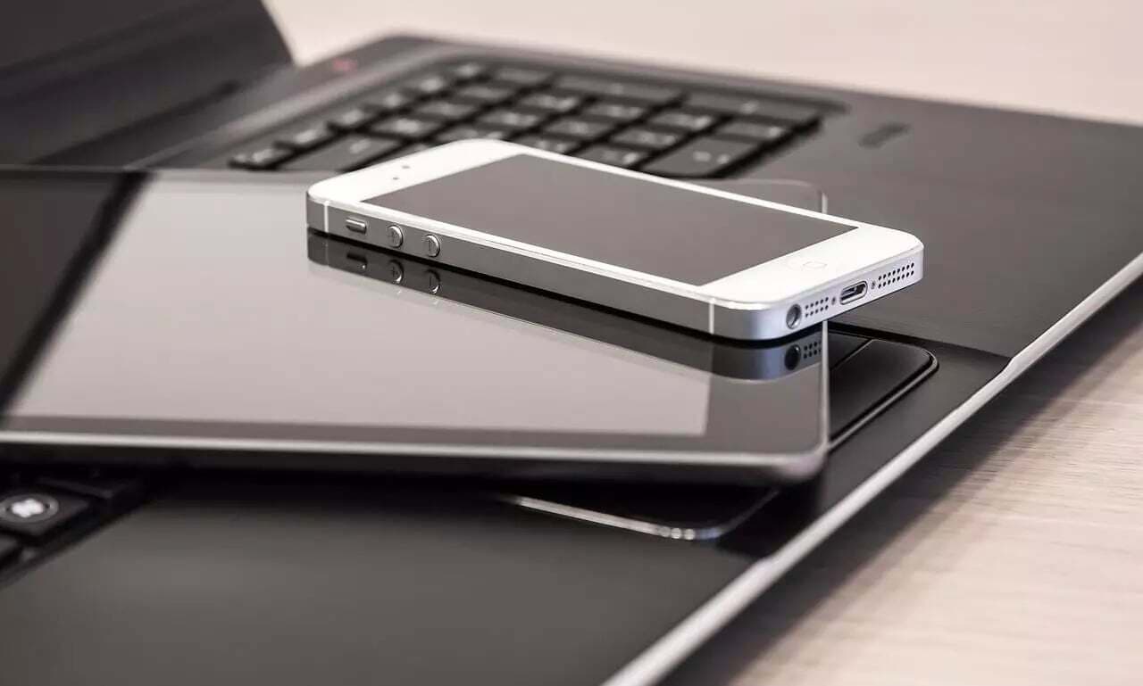 भारत सरकार ने बतायी वजह क्यों लगाया लैपटॉप-टैबलेट के आयात पर अंकुश, जानें हार्डवेयर में क्या थी परेशानी