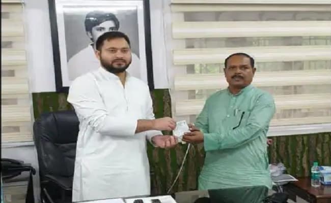 बिहार चुनाव से पहले बसपा को बड़ा झटका, प्रदेश अध्यक्ष भरत बिंद राजद में हुए शामिल