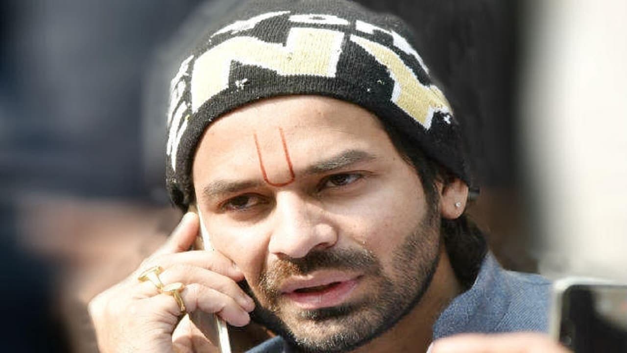 Patna: तेजप्रताप यादव के ड्राइवर के साथ मारपीट! जदयू के बोर्ड लगे गाड़ी में सवार व्यक्ति पर आरोप की चर्चा