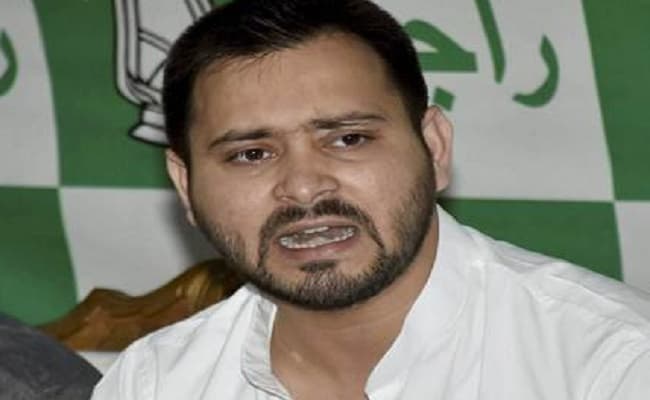 COVID-19 Bihar Live Update : तेजस्वी का सवाल, 'लॉकडाउन' के 21 दिन बाद भी बिहारियों को साधारण ट्रेन से क्यों नहीं लाया जा सकता