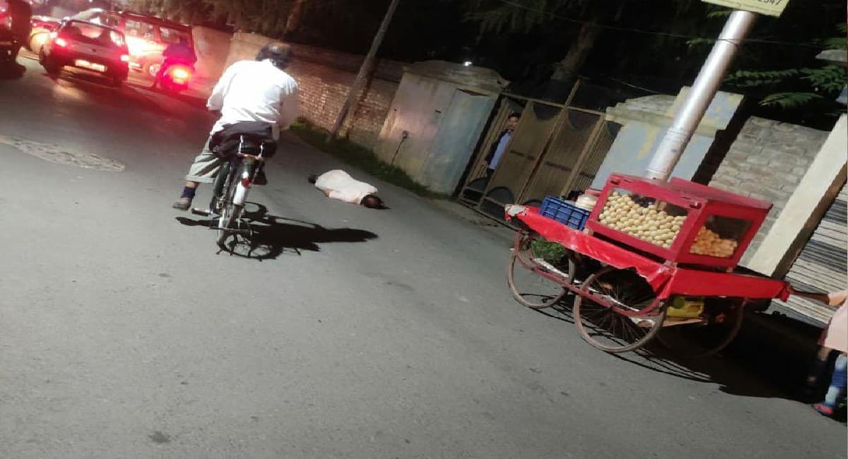 कश्मीर में आतंकियों की बड़ी साजिश, चुन-चुनकर गैर मुस्लिमों की कर रहे हत्या, जानिए क्या है पाकिस्तान की मंशा