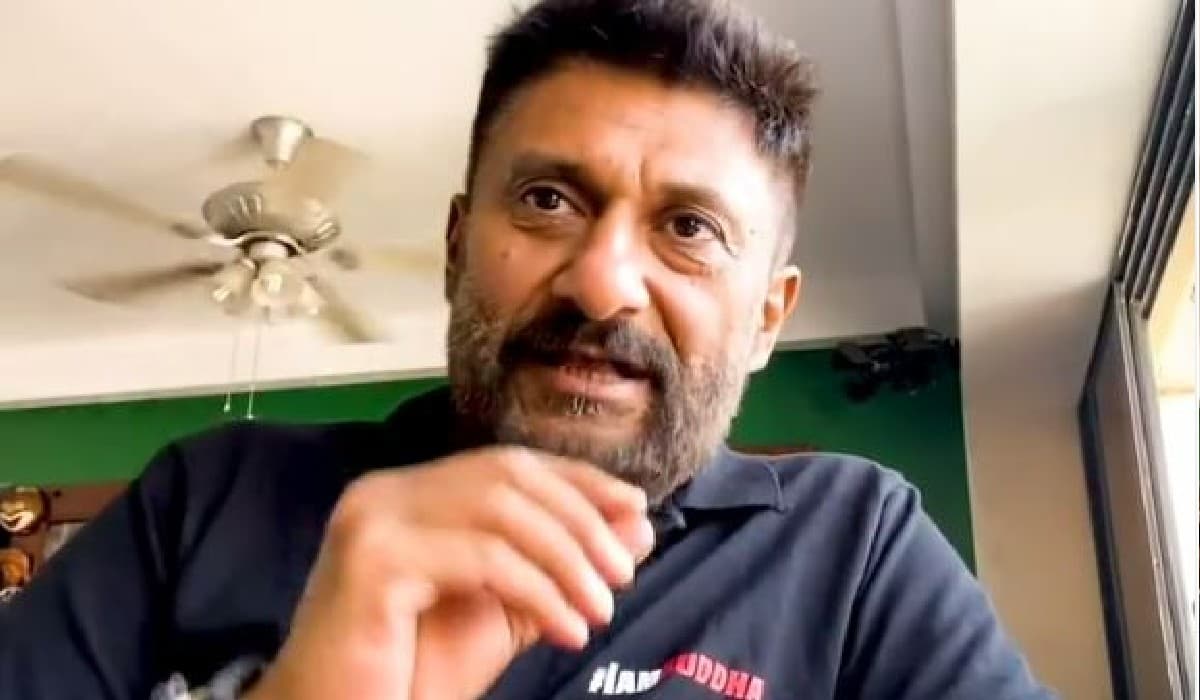 एक क्लर्क के बेटे से लेकर 200 करोड़ रुपये के क्लब तक, The Kashmir Files की सफलता पर भावुक हुए अनुपम खेर