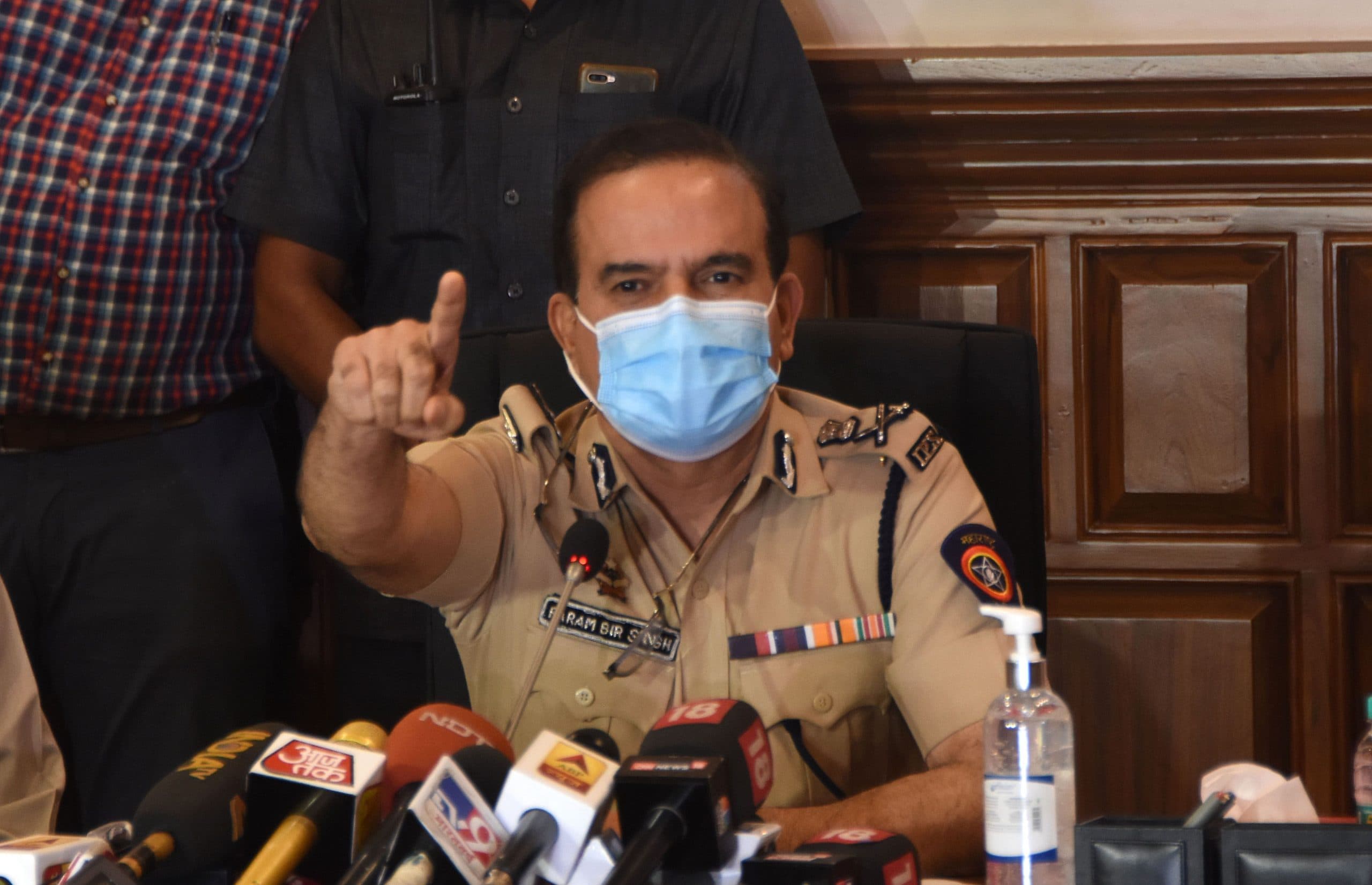 TRP Case : रिपब्लिक टीवी पर गिरी गाज, CEO विकास खानचंदानी को मुंबई पुलिस ने किया गिरफ्तार