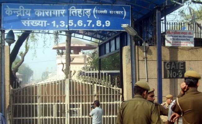 Coronavirus के मद्देनजर हजारों कैदियों को पेरोल पर रिहा करने की तैयारी