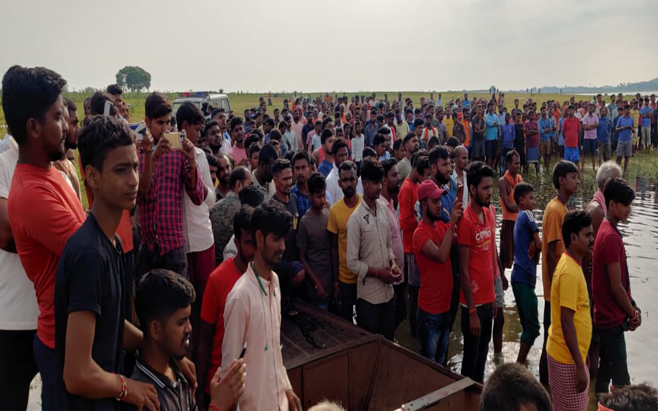 झारखंड : कोडरमा में मछली चोरी के शक में युवक की पीट-पीट कर हत्या, आरोपी फरार