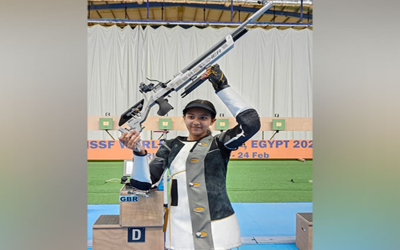 ISSF World Cup: महिलाओं की एयर राइफल में तिलोत्तमा सेन ने जीता कांस्य पदक, रुद्राक्ष पाटिल ने जीता गोल्ड