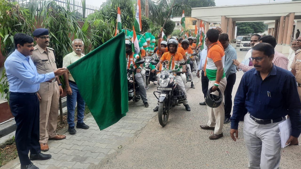 Aligarh News: आजादी के अमृत महोत्सव में झूम उठेगा अलीगढ़, 11 से 15 अगस्त तक हर रोज होगा ध्वजारोहण