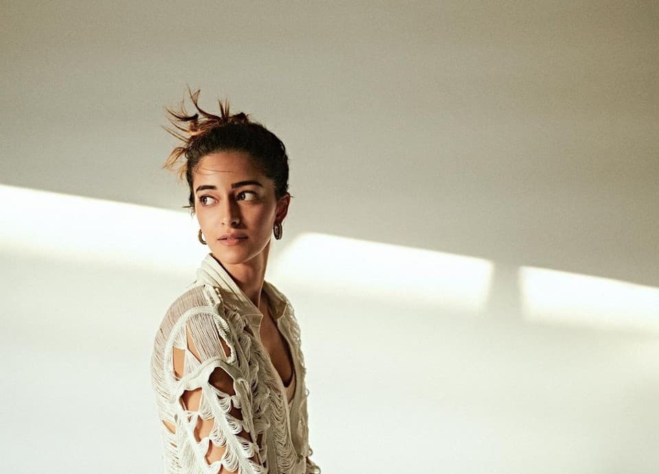 Ananya Pandey Photos: अनन्या पांडे तसवीर पोस्ट कर सोशल मीडिया पर छाई, बेस्ट फ्रेंड सुहाना खान ने किया ये कमेंट