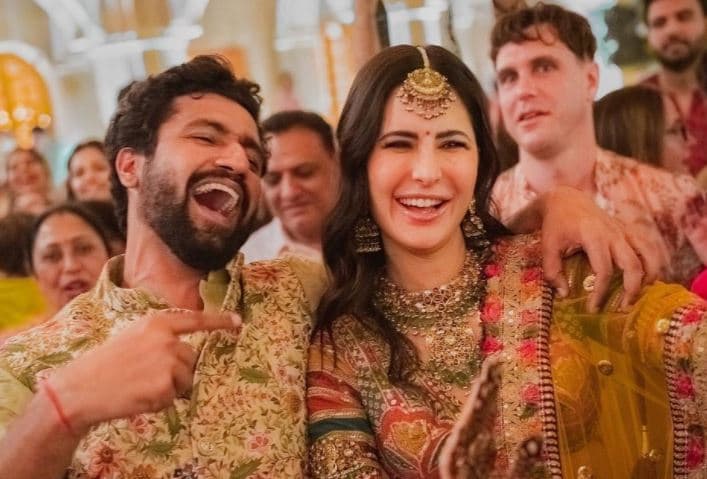 Katrina Kaif Vicky Kaushal रिसेप्शन में पहनेंगे सब्यसाची का डिजाइन किया हुआ आउटफिट, ये होगा कॉम्बिनेशन