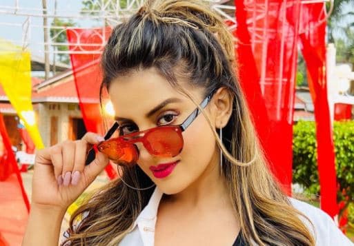 Pawan Singh और Khesari lal yadav के बीच हुई लड़ाई पर भड़की अक्षरा सिंह, कहा-स्टारडम पचाना सबके बस की बात नहीं