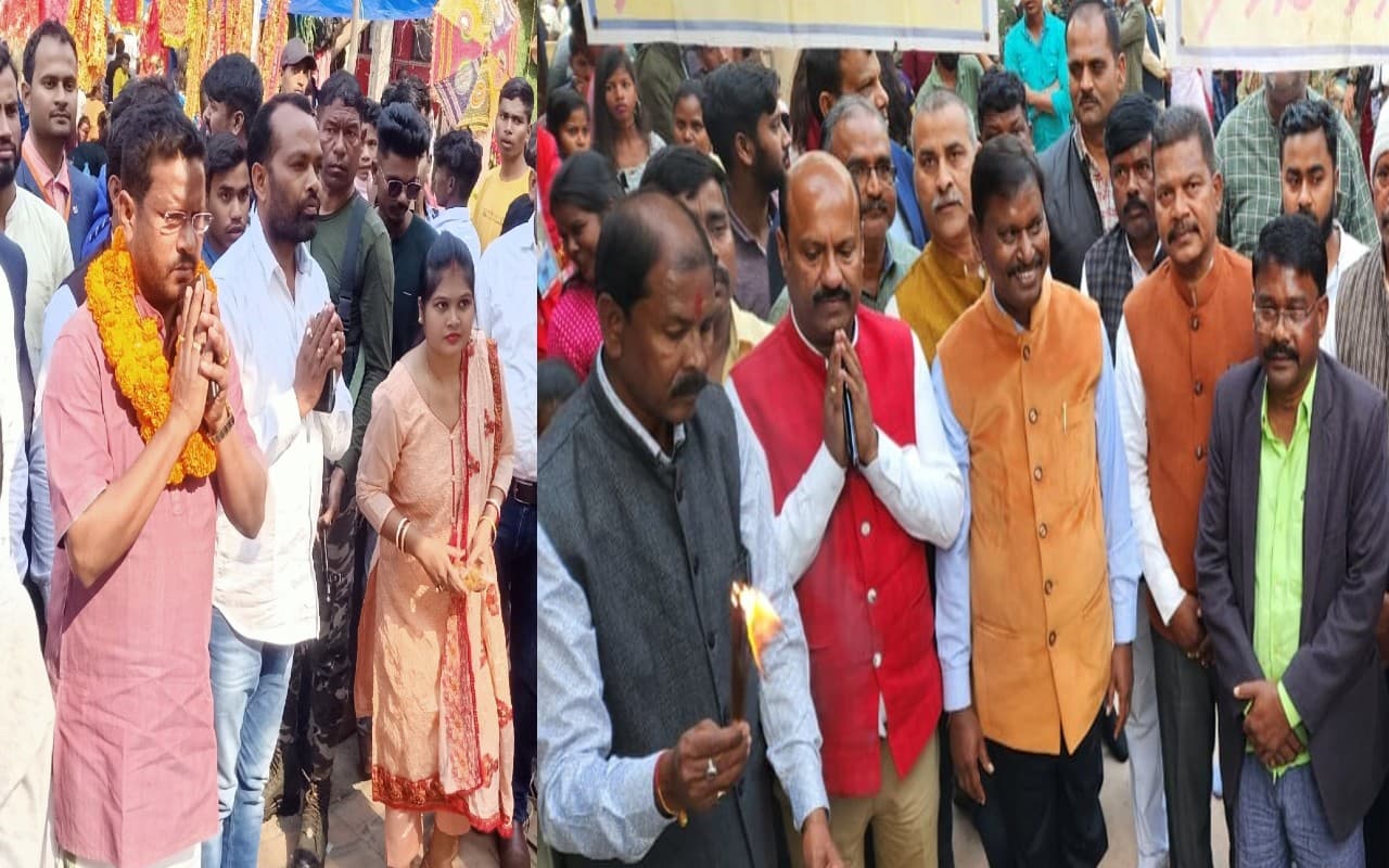 PHOTOS: चलो बुलावा आया है, माता ने बुलाया है.. खरसावां के आकर्षणी माता के दरबार में उमड़ी भक्तों की भीड़