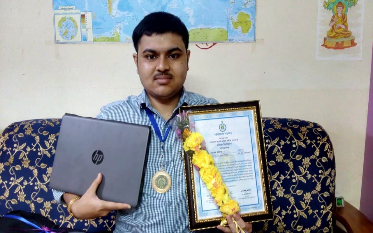 JEE Advanced Result 2022: कोल्हान टॉपर बना कदमा का देवराज कर्मकार, मिली 145 AIR