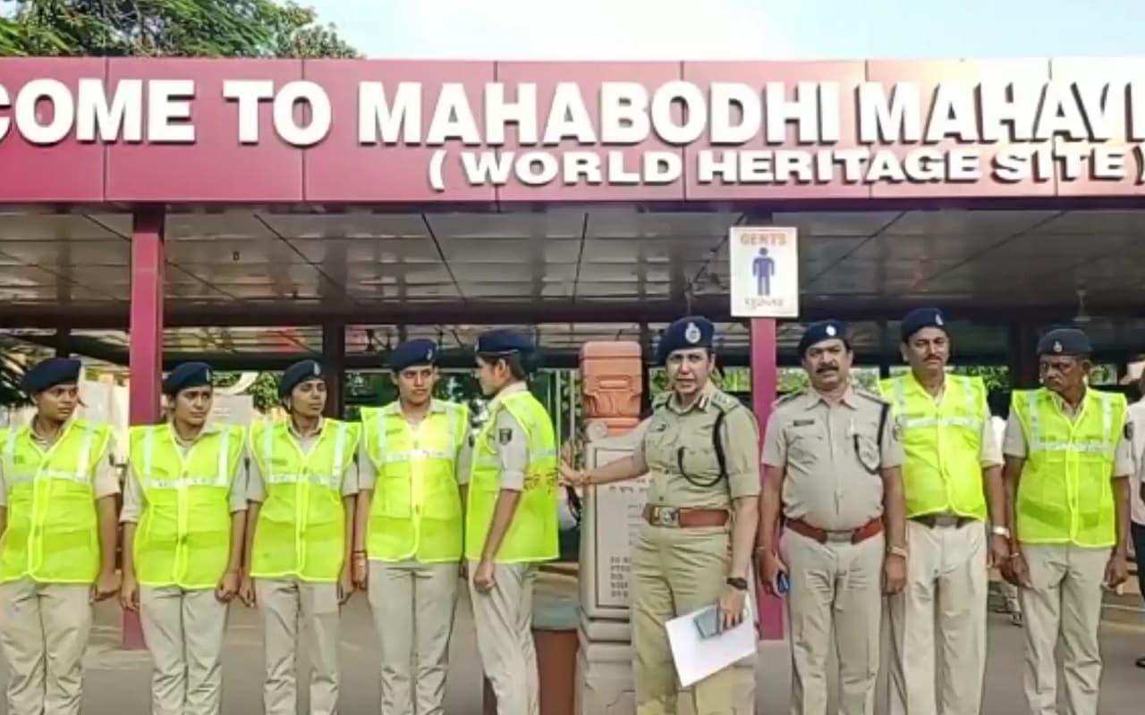 बोधगया में अब पर्यटकों को नहीं होगी परेशानी, पर्यटक पुलिस करेगी टूरिस्ट की सुरक्षा और मदद