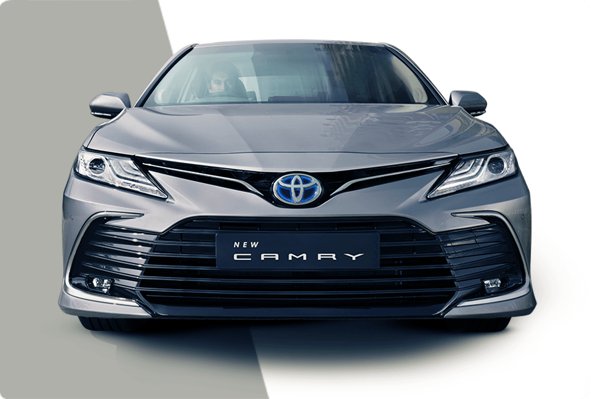 Toyota Camry Hybrid: 42 लाख रुपये में कितनी दमदार है टोयोटा की नयी कैमरी सेडान?