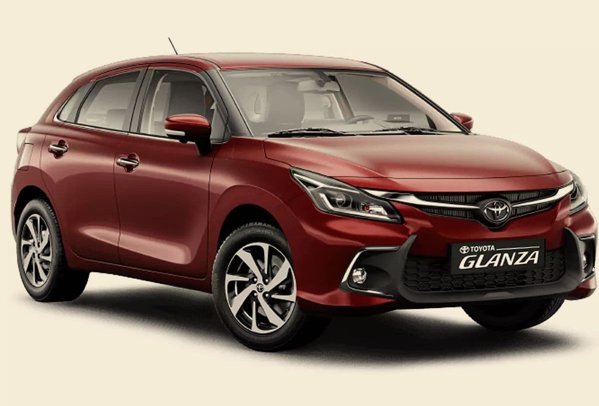 Toyota Glanza CNG जल्द होगी भारत में लॉन्च, जानें फीचर्स और माइलेज