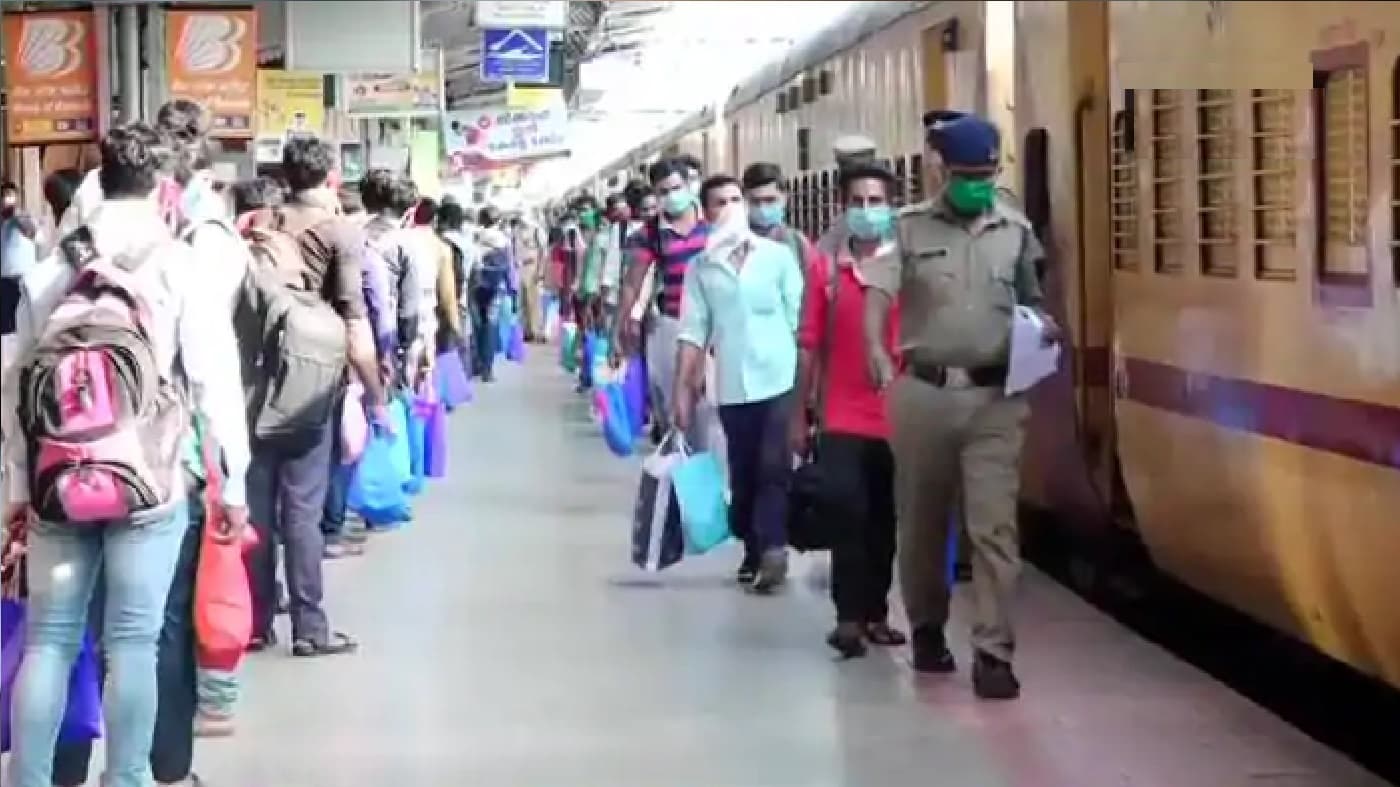 उच्च न्यायालय ने महाराष्ट्र सरकार से प्रवासी श्रमिकों के यात्रा खर्च पर निर्णय लेने को कहा