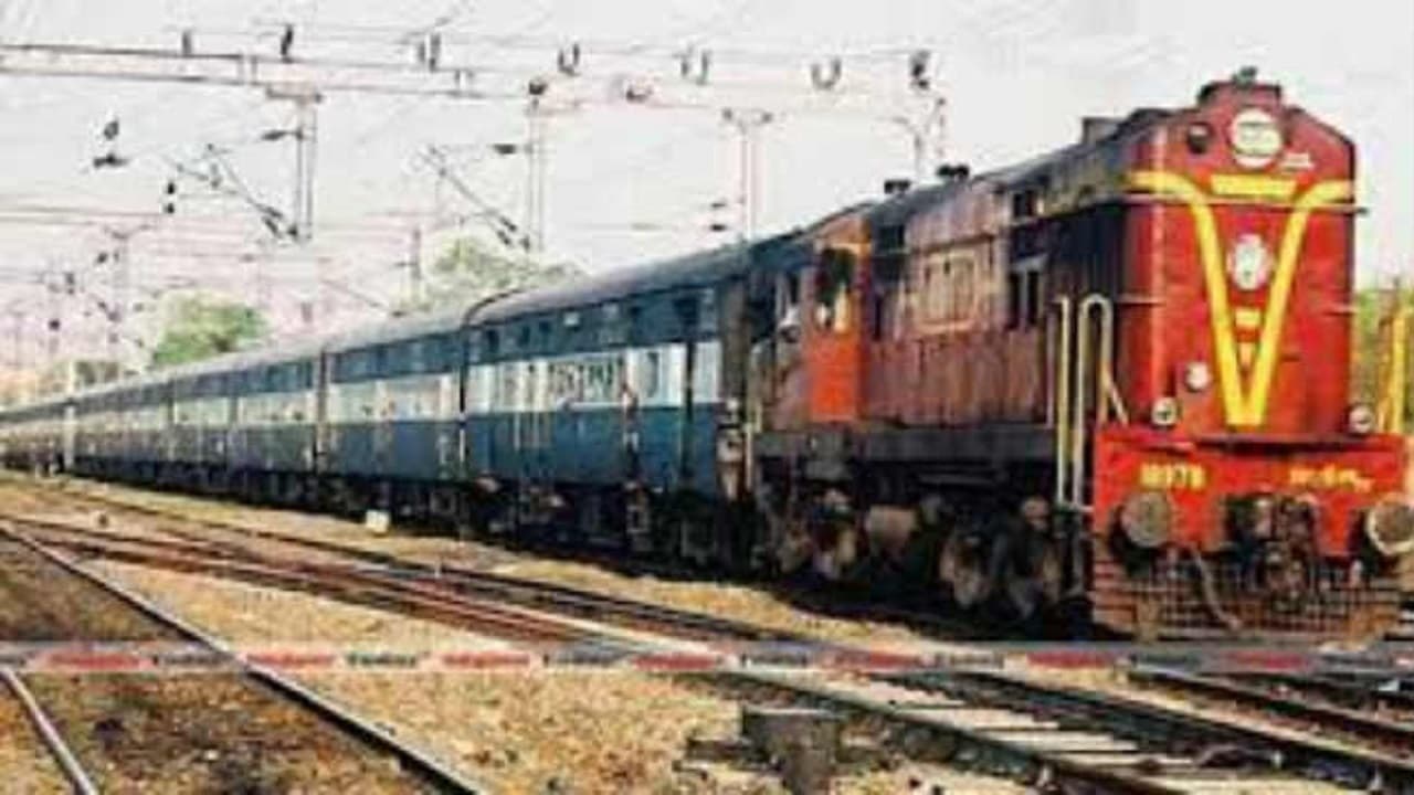 बिहार: नवरात्रि के मौके पर विंध्याचल स्टेशन पर 11 जोड़ी ट्रेनों का ठहराव, इस ट्रेन का परिचालन रद्द, देखें लिस्ट