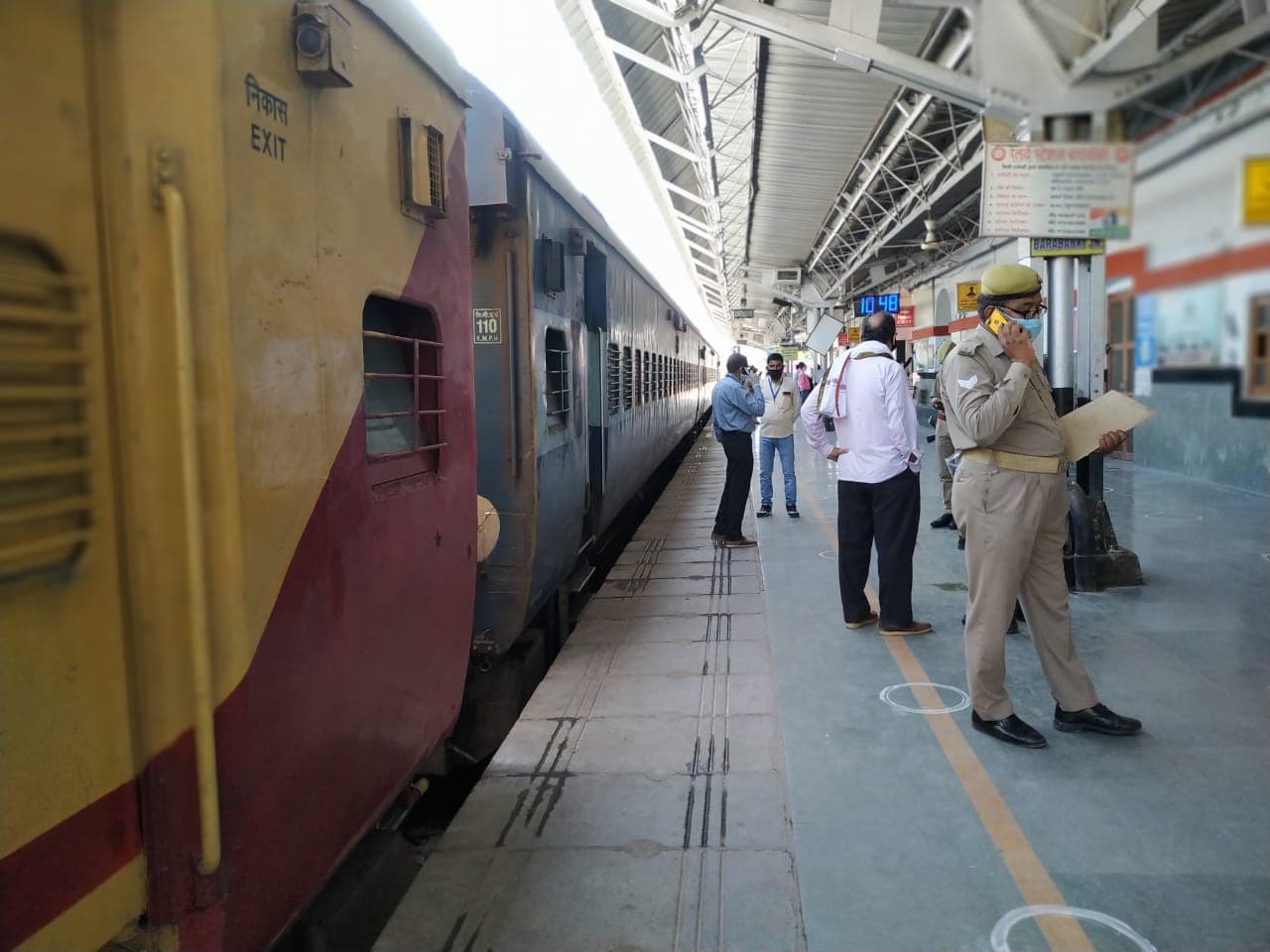 Indian Railways 50 दिन बाद चला रही ट्रेन, सफर करने वाले जान लें ये 15 अपडेट