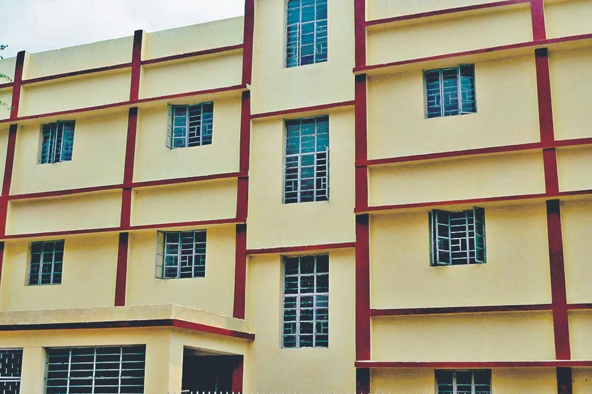 बोकारो में तीन सरकारी नर्सिंग प्रशिक्षण सेंटर बनकर तैयार, NOC का कर रहे इंतजार