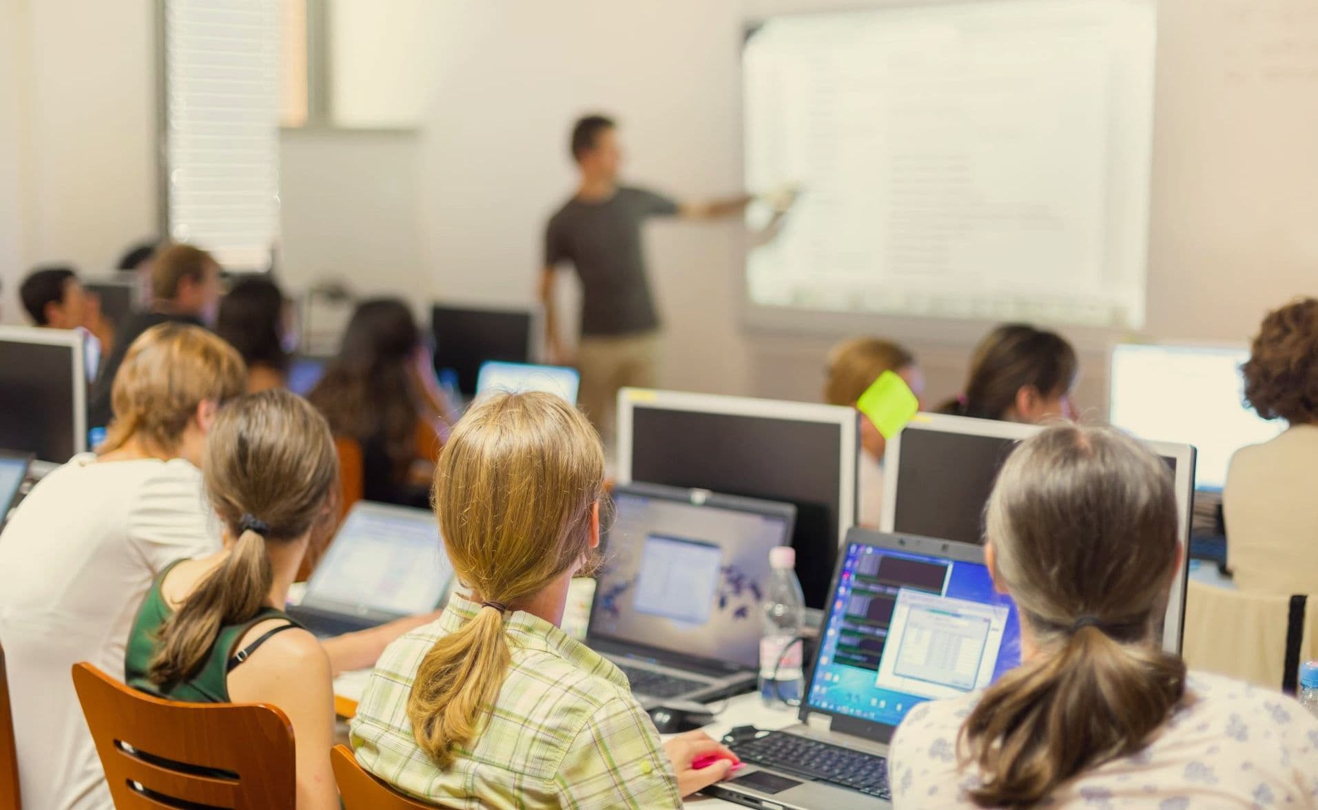 Larsen & Toubro Infotech अपने 12,000 कर्मचारियों को Microsoft की प्रौद्योगिकियों पर प्रशिक्षण देगी