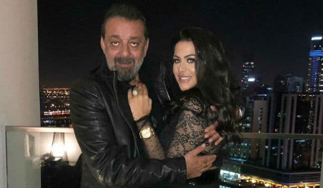 Sanjay Dutt की बेटी की परवरिश पर यूजर ने उठाये सवाल, Trishala Dutt ने दिया करारा जवाब