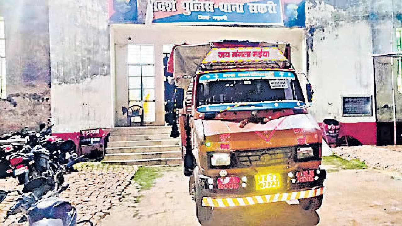 मधुबनी में पुलिस ने 114 कार्टून शराब किया बरामद , दो पियक्कड़ व फरार शराब तस्कर गिरफ्तार