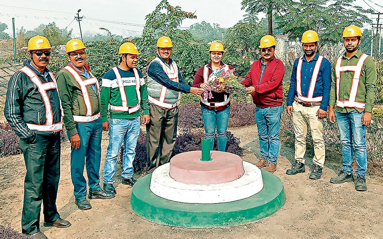 Jharkhand News: BCCL की पहली माइनिंग अधिकारी तृप्ति मौर्या ने दिया योगदान, इनके बारे में जानें