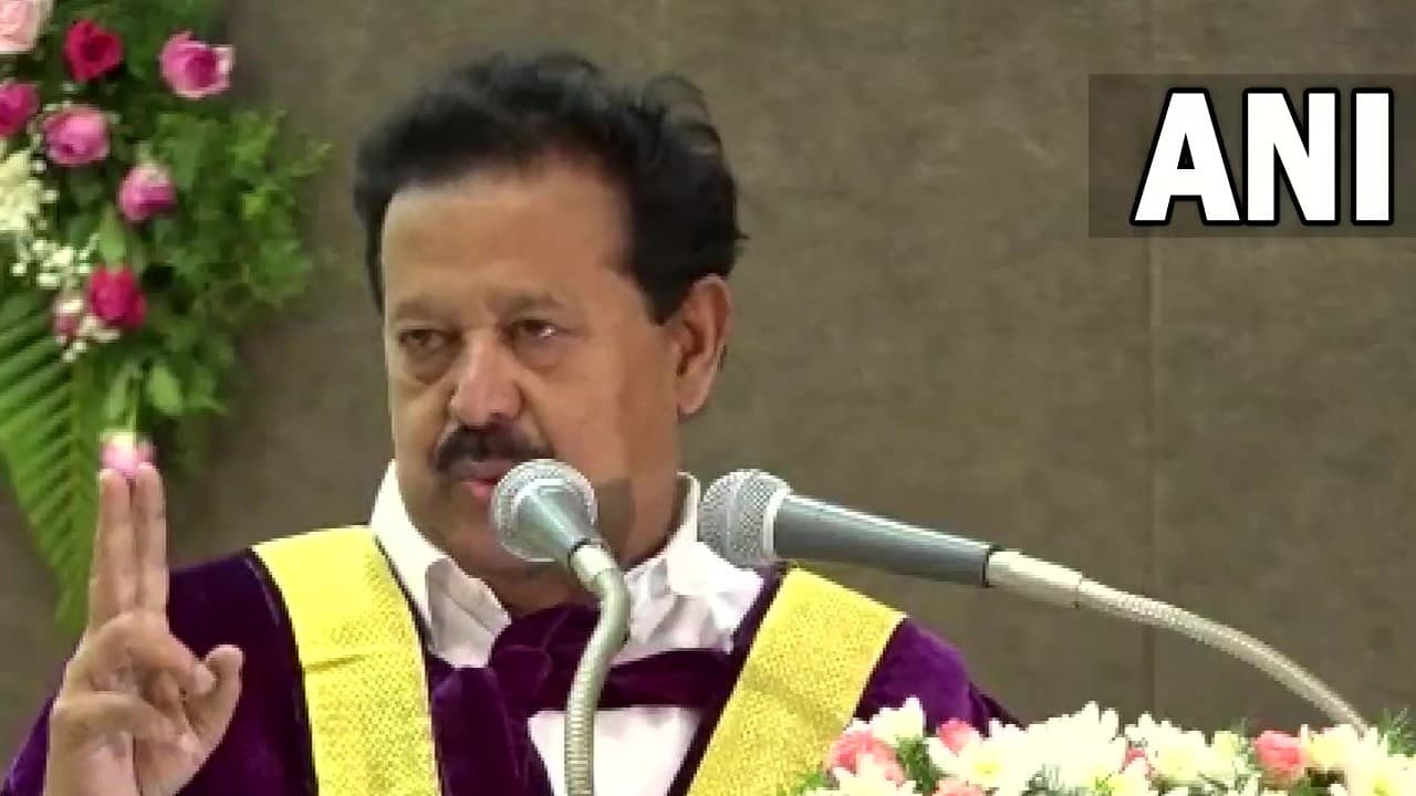 मंत्री के बिगड़े बोल, तमिलनाडु के उच्च शिक्षा मंत्री ने कहा, दोयम दर्जे की नौकरी करते हैं हिंदी भाषी