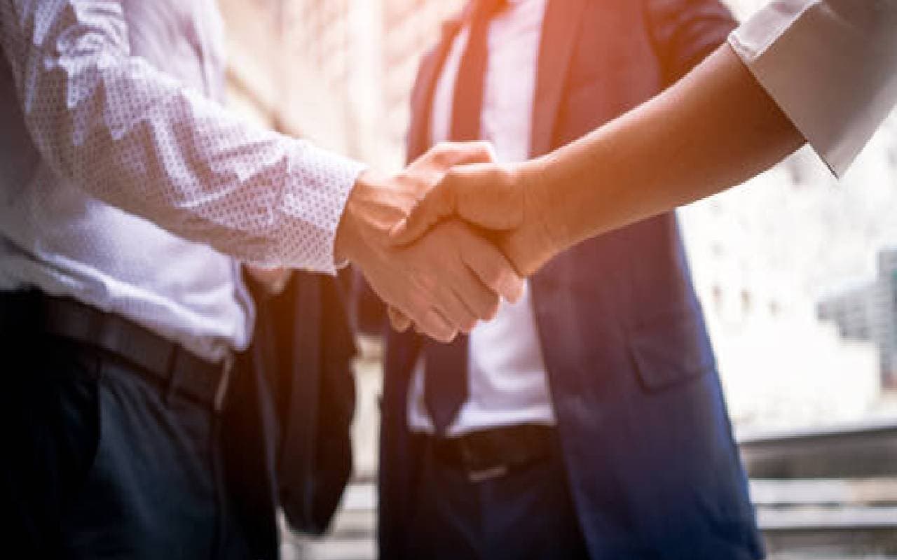 नई कंपनी में ज्वाइनिंग के पहले दिन जरूर साथ रखें ये डॉक्यूमेंट, नहीं होगी कोई परेशानी, अच्छी बनेगी इमेज