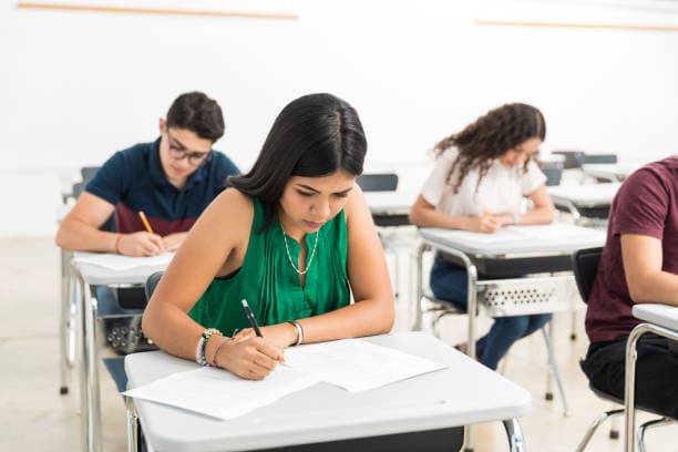 इंडियन रेलवे ने CLW में PGT, PRT के लिए निकाली वैकेंसी, यहां देखें पूरी डिटेल