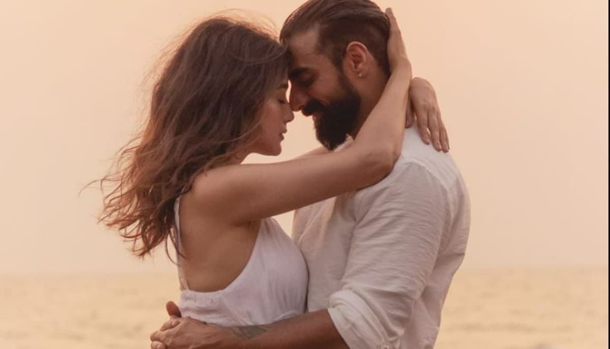 कोरियोग्राफर तुषार कालिया ने गर्लफ्रेंड संग की सगाई, जानें कौन हैं उनकी लेडीलव त्रिवेणी बर्मन