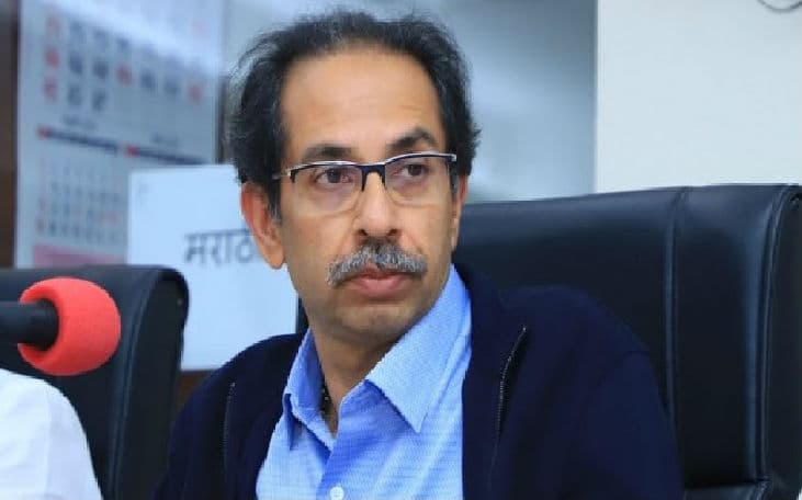 क्‍या उद्धव ठाकरे को छोड़नी होगी मुख्‍यमंत्री की कुर्सी ? मदद के लिए पीएम मोदी को किया फोन