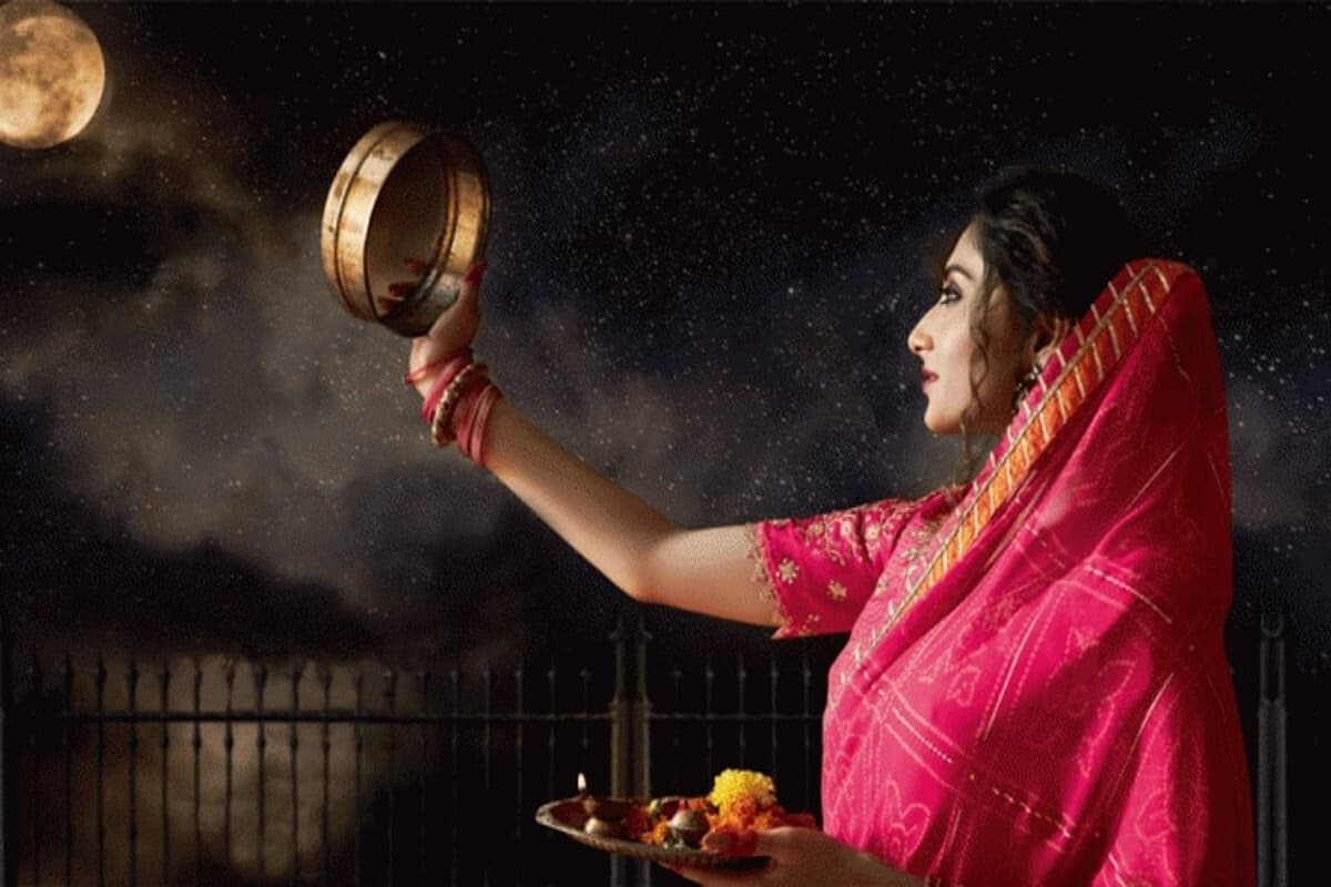 Moon Time Today: सुहागिनों का करवा चौथ का व्रत आज, जानें झारखंड में कब निकलेगा चांद