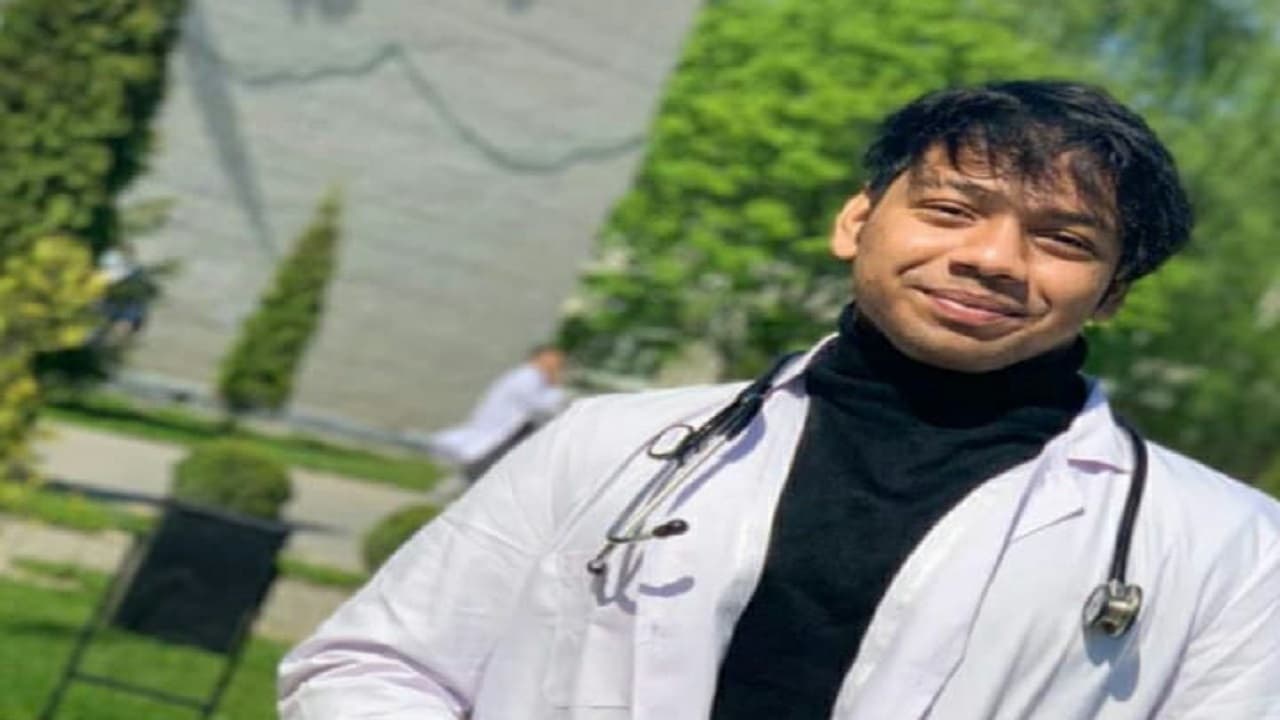 Ukraine Russia Crisis: यूक्रेन में फंसे मेडिकल स्टूडेंट अनुराग के परिजन चिंतित, वतन वापसी की लगाई गुहार