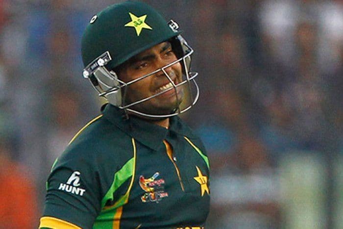 पाक क्रिकेटर उमर अकमल पर हुआ हमला, फैंस बनकर आए थे हमलावर, ब्रिटेन का एक व्यक्ति भी हुआ गिरफ्तार